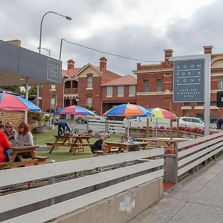 Sir Tom Inner City Living With Off Street Parking Hobart Exterior photo